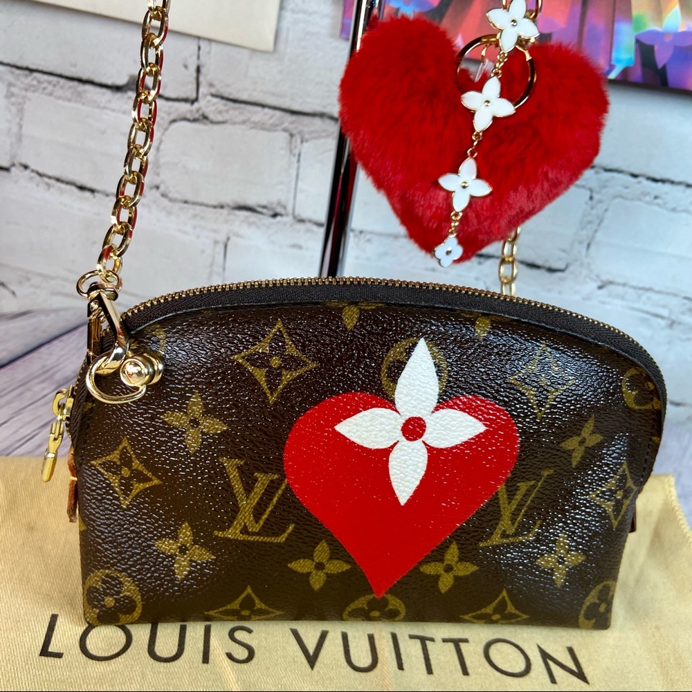 Louis Vuitton cosmetic pouch (Pochette) PM custom painted crossbody bag - Picture 4 of 15